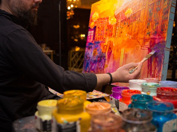 Live Painter- Paul Dolgov